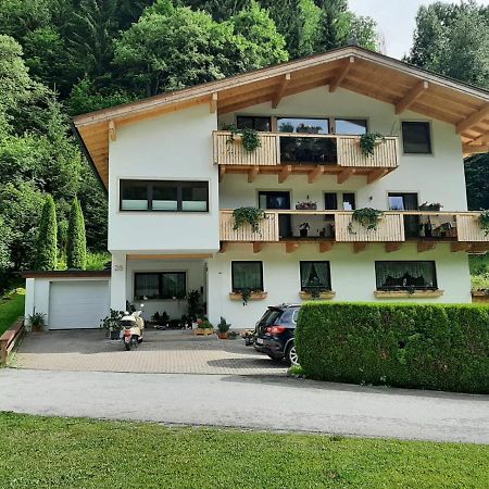 Gemuetliche Wohnung 10 Minuten Vom See Entfernt Zell am See Buitenkant foto