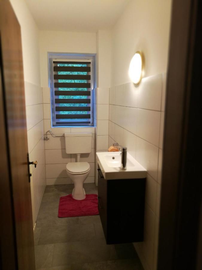 Gemuetliche Wohnung 10 Minuten Vom See Entfernt Zell am See Buitenkant foto